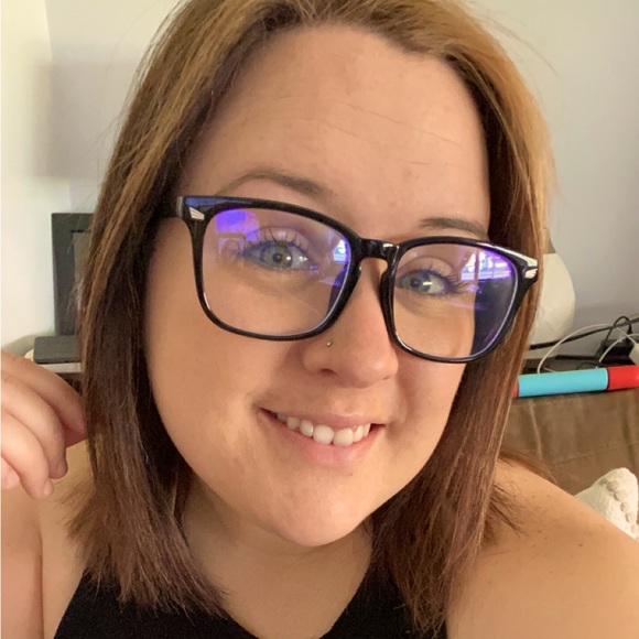 Meet your Posher, Kayla - Picture 1 of 1